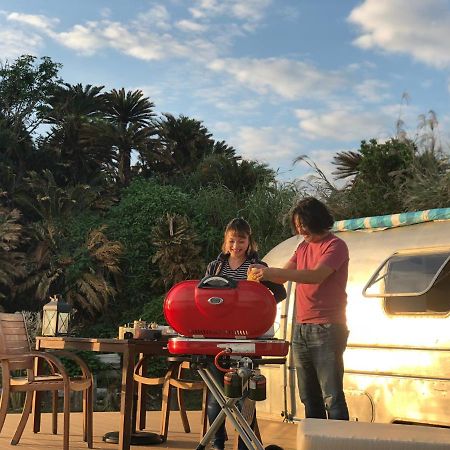 Holly Camp Airstream Villa Amami Exterior foto