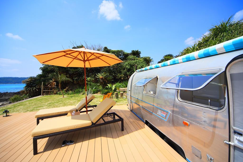 Holly Camp Airstream Villa Amami Exterior foto